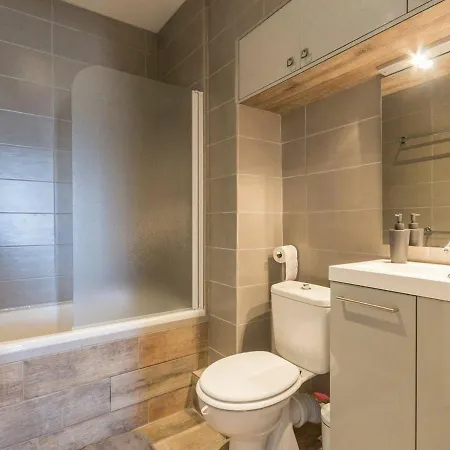 Apartment Moderne Avec Grande Terrasse, 3 Chambres, Proche Erdre Et Canal De Nantes A Brest - Fr-1-306-915
